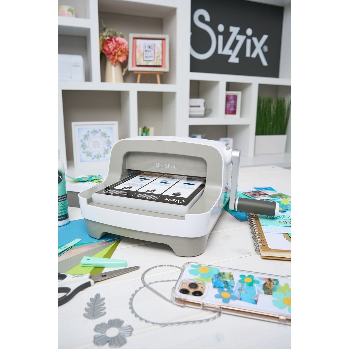 Nueva Big Shot de Sizzix White & Gray